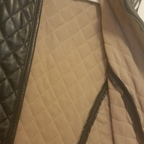 Be black Vest - Picture 4 of 4